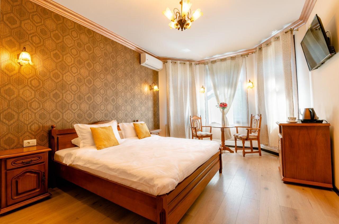 Vila Genia Câmpulung Moldovenesc Buitenkant foto