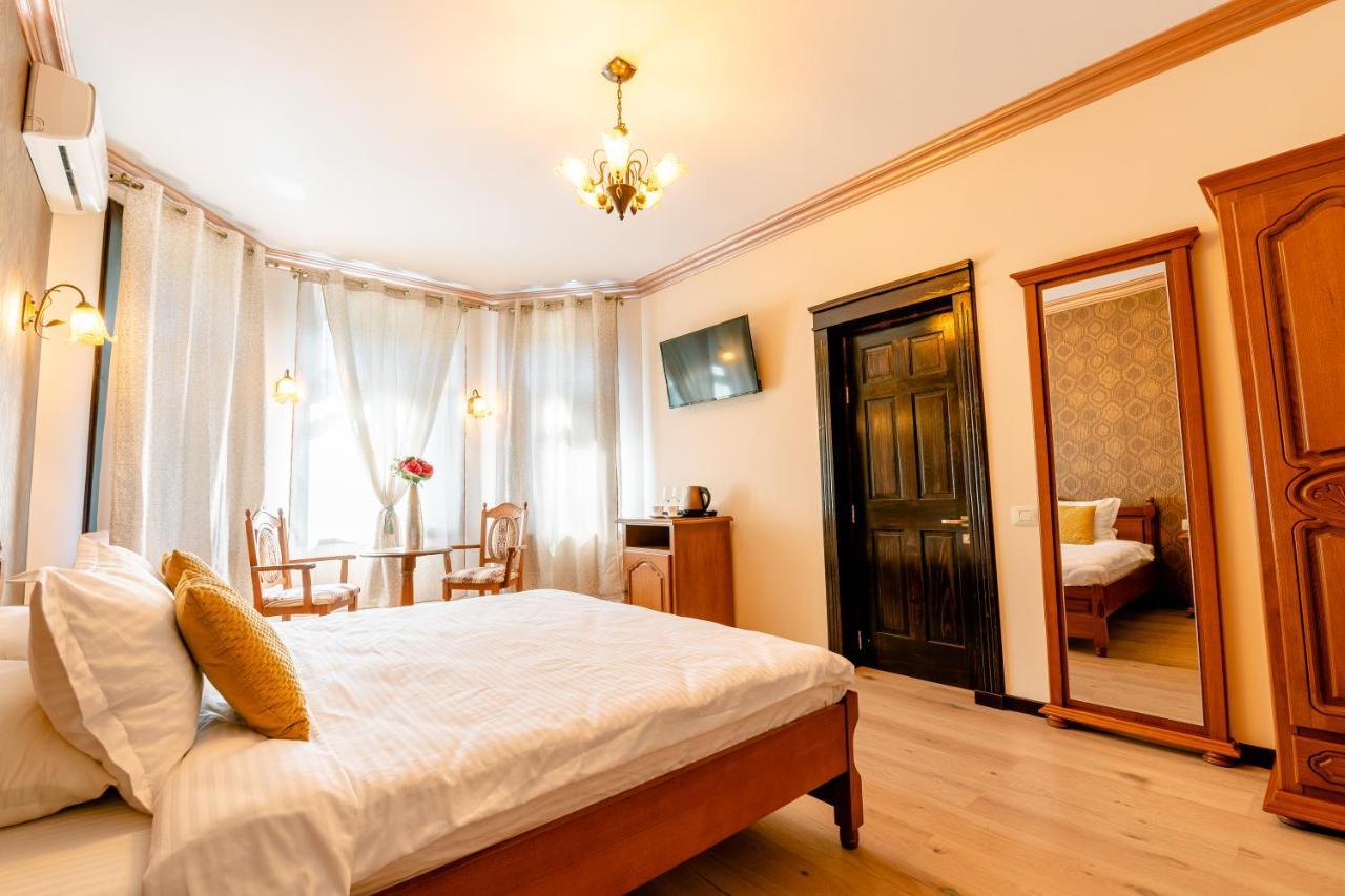 Vila Genia Câmpulung Moldovenesc Buitenkant foto
