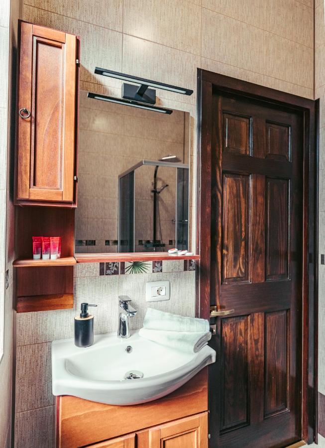 Vila Genia Câmpulung Moldovenesc Buitenkant foto