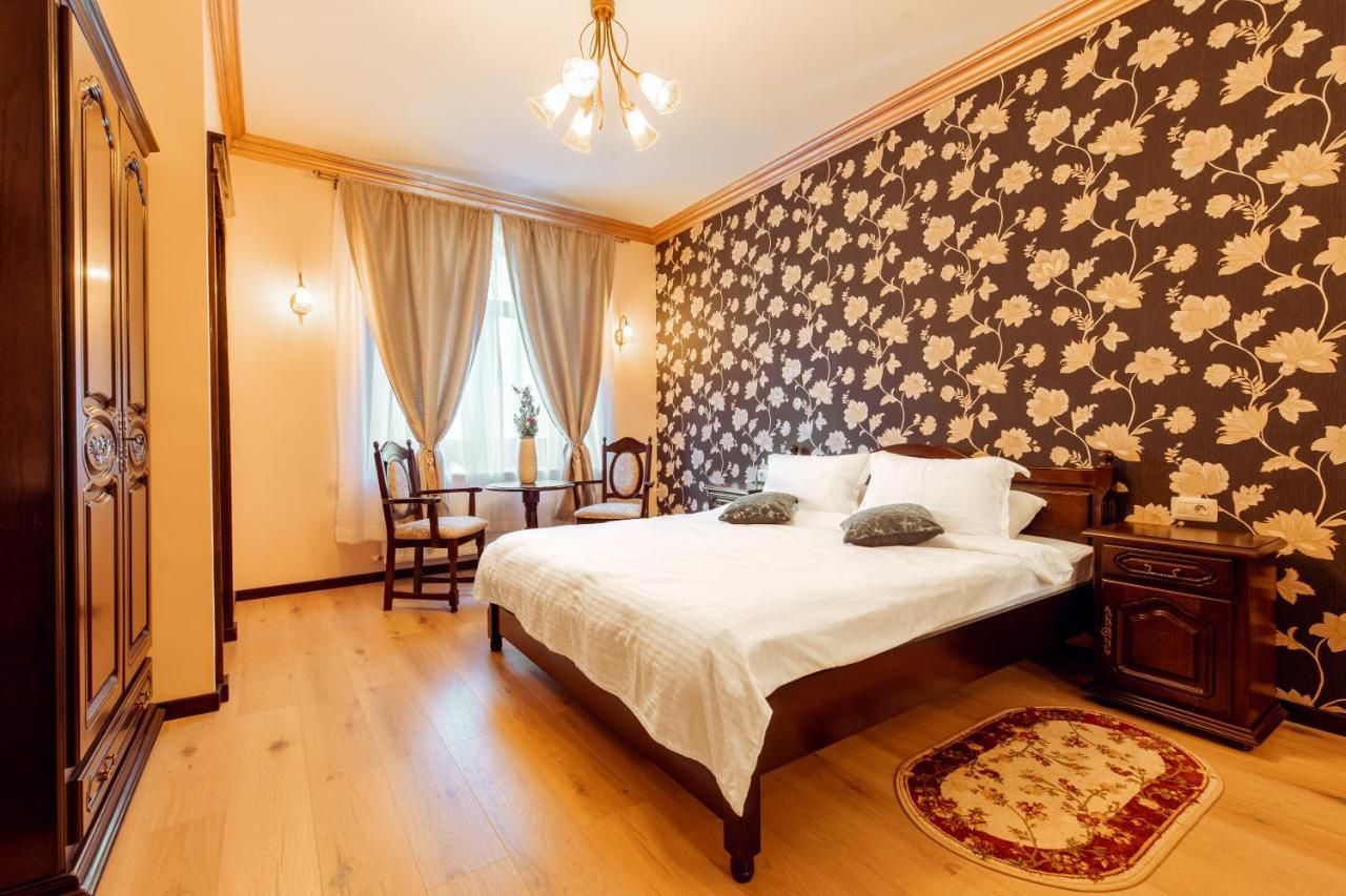 Vila Genia Câmpulung Moldovenesc Buitenkant foto